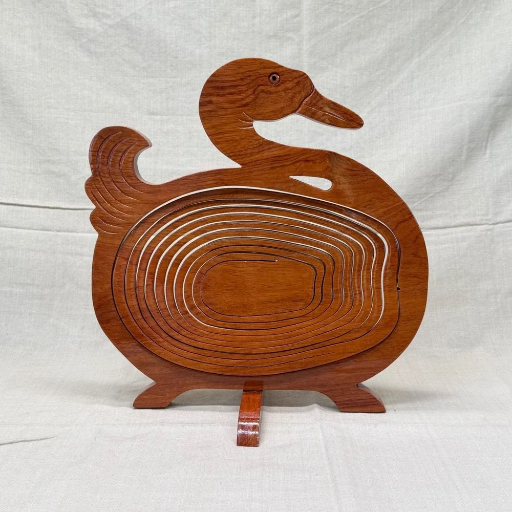 Vintage Wooden Duck Trivet French Country‎ Kitchen Decor Inlay Mother of Pearl - Picture 5 of 8